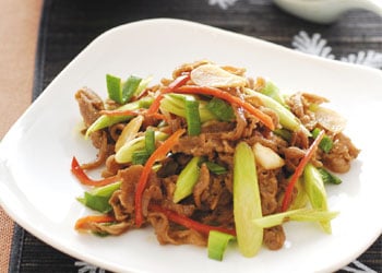 蒜苗羊肉