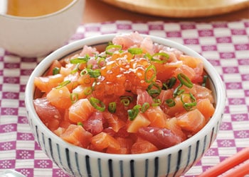 蔥花雙色鮮魚丼